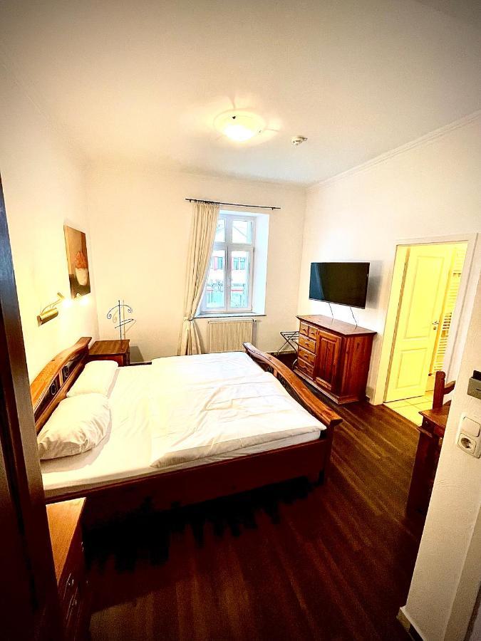 נויוויד Hotel Zur Roemerbruecke מראה חיצוני תמונה