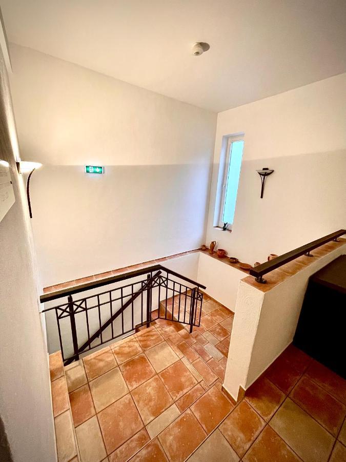נויוויד Hotel Zur Roemerbruecke מראה חיצוני תמונה